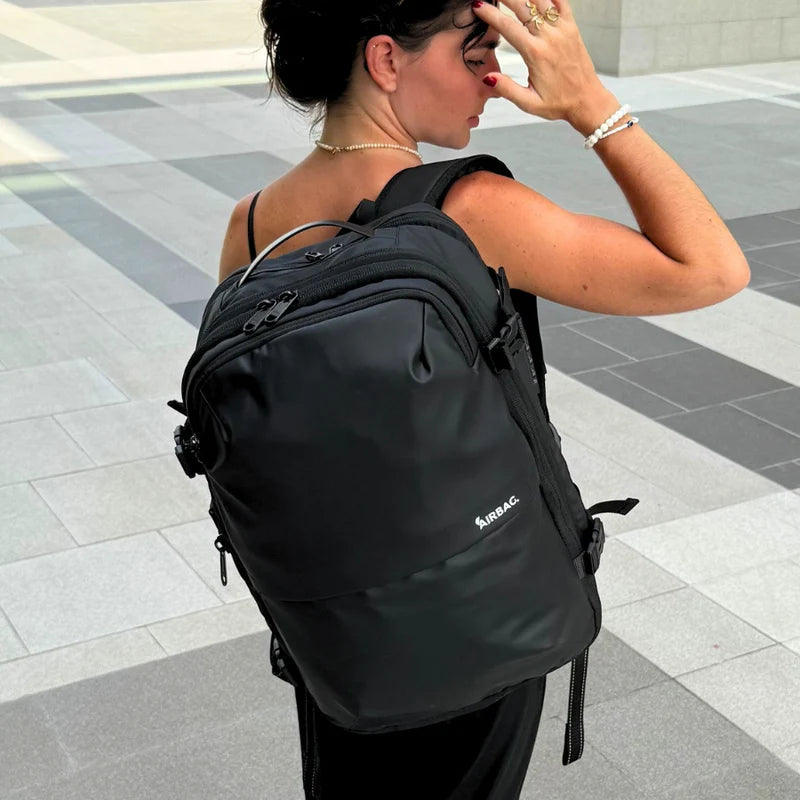 Grenth Pack - Travel light. Stay safe.